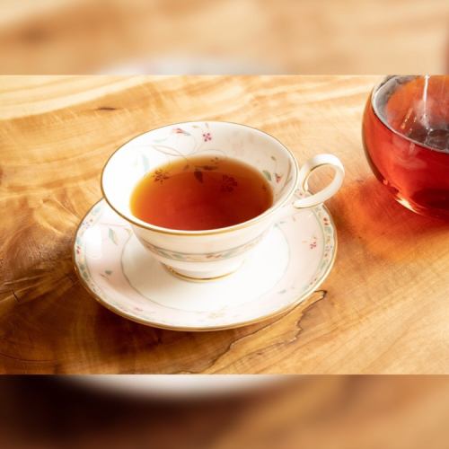 歴史ある名門紅茶「ロンネフェルト」が頂けるお店