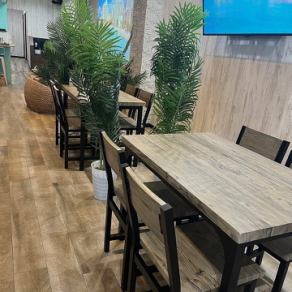 We have three tables available for 2-4 people.The seats can be connected to each other and can accommodate up to 12 people at once! They are easy to use for small to large groups.