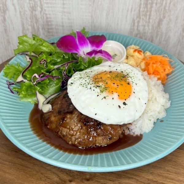 【◇특제 요리의 여러가지◇】가파오라이스나 로코모코 플레이트 등, 남국감이 있는 푸드도 갖추어져 있습니다!