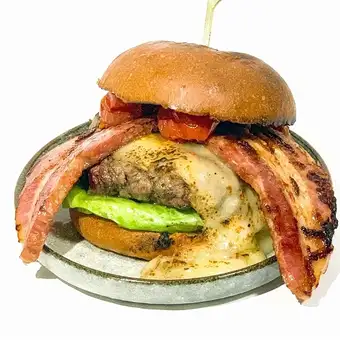 クロスベーコンチーズバーガー
