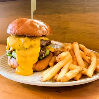 ダブルチーズBBQバーガー