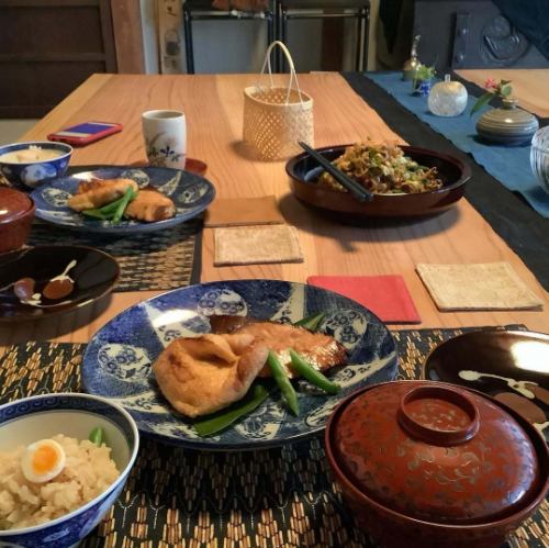 Insect Nursing Lunch Set ≪2,100 yen (tax included)≫