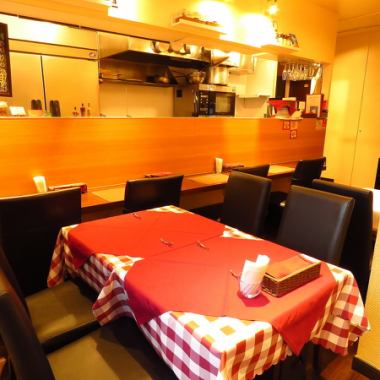 Our shop is a small shop with 4 seats and 6 tables.From one person, you can use it for a variety of scenes such as girls 'groups, moms' associations, farewell parties, dates, etc.! Lunch is also open, so it is also ◎ for everyday use!