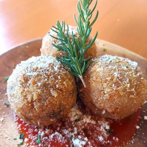 Porcini and shrimp rice croquettes