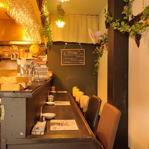 【Solo Diners Welcome◎】We have counter seats available so that you can easily stop by alone, whether after work or for a drink by yourself. We offer a wide selection of drinks at very reasonable prices, so please feel free to drop by♪