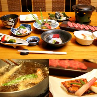 【富富/个人拼盘】时令鲜鱼生鱼片×近江牛味筋烧烤等9道菜品8,800日元套餐（含税），2小时无限畅饮