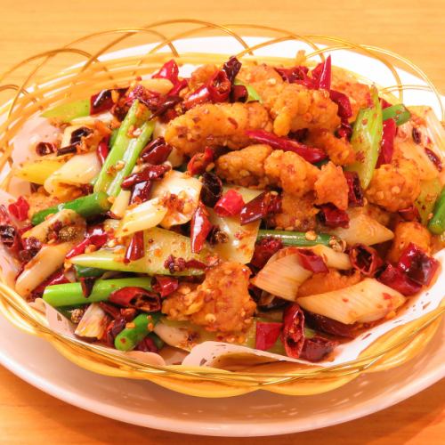 Spicy! Stir-fried chicken with mustard from Hong Kong Tei from 1180 yen!