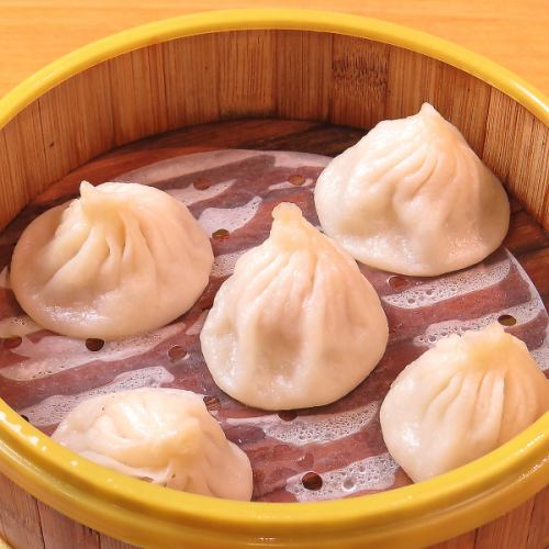 Xiao long bao with crab miso meat