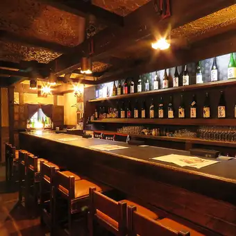 【1名様より】カウンターでしっぽり、ゆったり日本酒を味わおう！お一人様も大歓迎★