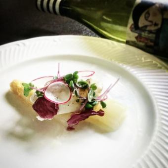 (ランチ、ディナーで利用可)　週末の和牛希少部位と近江旬菜コース【賛美】-sanbi-