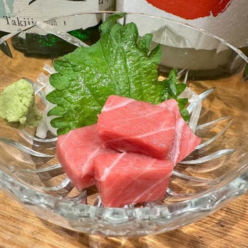 Bluefin tuna cut into medium pieces