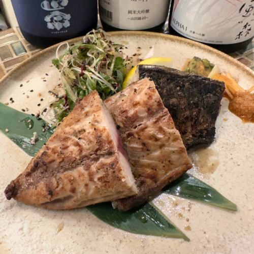 [Mackerel] Charcoal-grilled chunk of fish (fish)