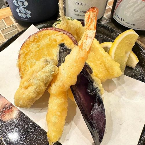 Assortment of 5 types of tempura