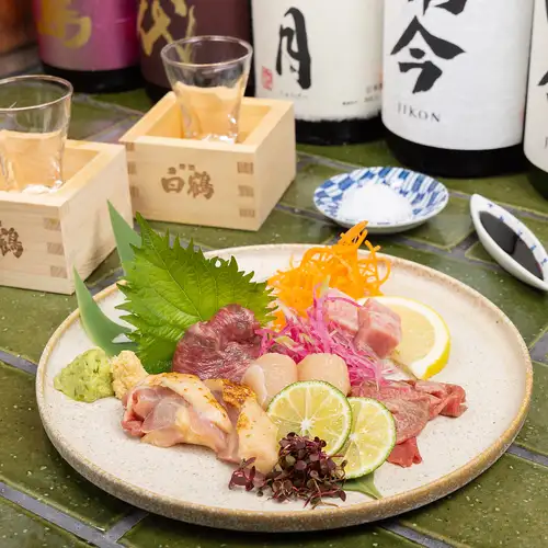 肉刺し、肉寿司が絶品!!