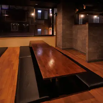 最大42名様まで(6名×5卓/4名×3卓)