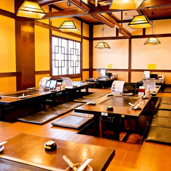 【掘りごたつ席】広々として落ち着きのある空間です♪ご家族でのお集まりやご宴会、仲間内での飲み会などにもオススメのお席となっております★