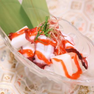 たこ・長芋 梅肉掛け