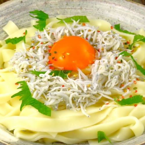 コーチン玉子　しらす釜玉きしめん