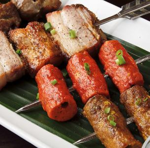 [Recommended] Assortment of 4 kinds of Asian meat skewers