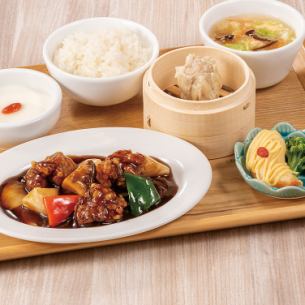 Black vinegar pork set meal