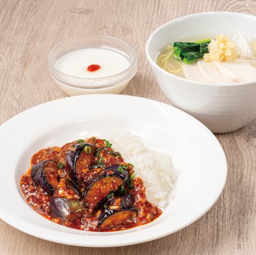 麻婆茄子ごはん(ハーフ)&蒸し鶏と生姜の白湯麺(ハーフ)セット