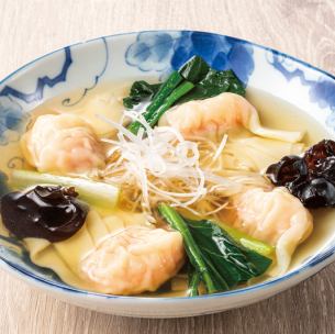 Hand-wrapped shrimp wontons (4 pieces)