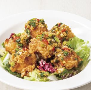 Fried chicken with plenty of condiments