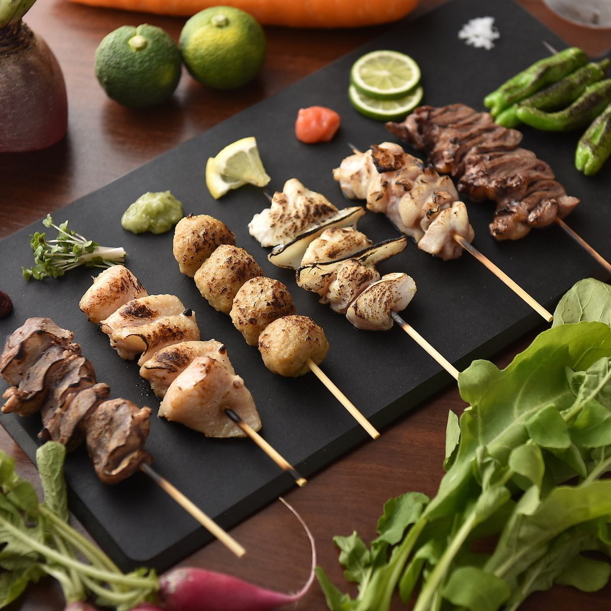 個室で楽しむ焼き鳥と海鮮！宴会コース4000円～