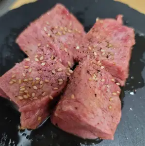 Thickly sliced premium tongue