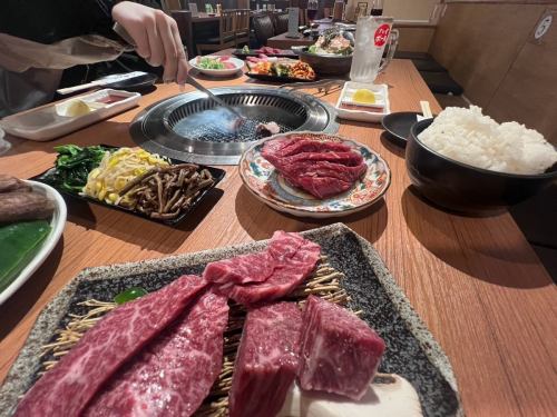 This hot week is finally over!
Come and enjoy some delicious yakiniku while quenching your thirst with some beer👍
We offer high quality meat today as well.

We still have seats available for reservations, so feel free to call us to confirm your seat!
06-6439-6566
Business hours: 17:00 - 24:00

[Niku to Nabe Satori is a popular yakiniku restaurant located on the north side of JR Amagasaki Station (Q's Mall side)]

#Amagasaki yakiniku #Amagasaki yakiniku restaurant #Amagasaki lunch #Kansai yakiniku #Osaka yakiniku #Osaka yakiniku gourmet #Osaka yakiniku lunch #Osaka yakiniku dinner #Osaka yakiniku restaurant #JR Amagasaki #JR Amagasaki gourmet #JR Amagasaki station #Amagasaki Q's Mall #Amagasaki #Amagasaki city #Amagasaki gourmet #Amagasaki dinner #Amagasaki food #Amagasaki city gourmet #Amagasaki drinking #Amagasaki izakaya #Amagasaki ale food #amagasaki #amagasakigourmet #kobe #Osaka lunch