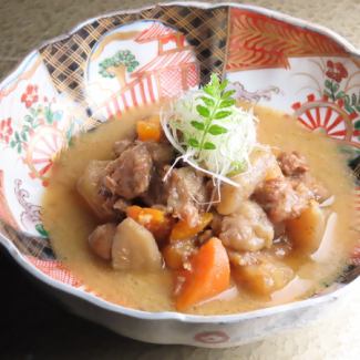 新発田牛の白味噌煮込み