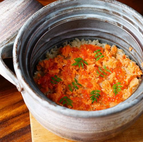 本日の土鍋炊き込みごはん