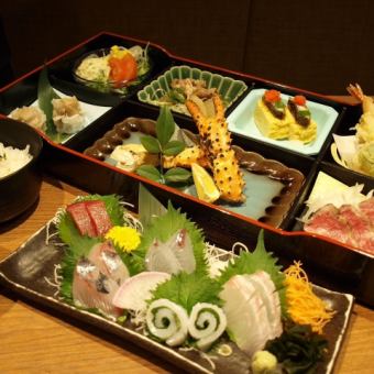 桔梗【松花堂会席コース】刺身盛りや焼きゴールデンキングクラブ！お料理全9品飲み放題付6000円