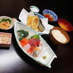 【限定 10食】刺身定食（お刺身・天ぷら・選べる小鉢・ごはん・お味噌汁・デザート）