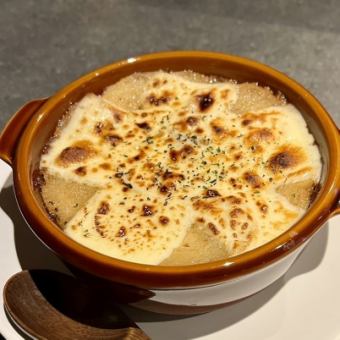 オニオングラタンスープ/野菜たっぷりのミネストローネ/キノコのクリームスープ