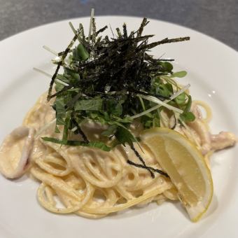 明太子とイカと大葉のクリームソース/自家製パンチェッタのペペロンチーノ