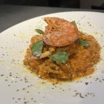 海の幸たっぷりのトマトリゾット