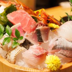 真牡蠣が入った刺身７種盛り