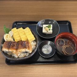(73)うなぎだし卷き丼