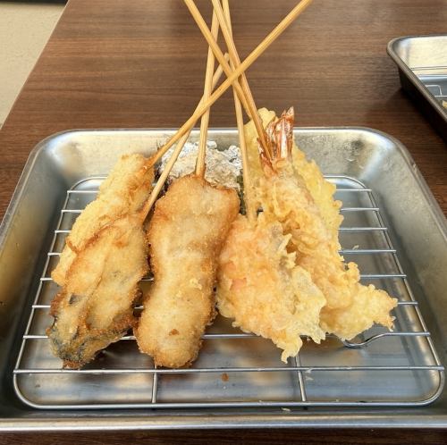 튀김 꼬치 & 꼬치 커틀릿 모듬 (6 개)