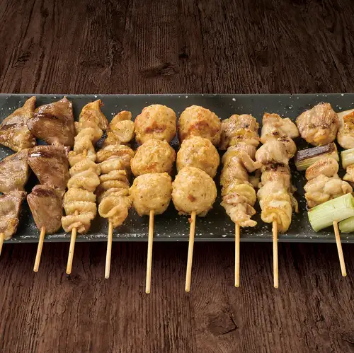一組 10 串烤雞串 [每種口味 2 串：蔥味、鳥味、樹根味、心味、川味]