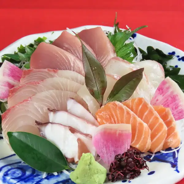 市場直送！おまかせ！新鮮お刺身盛り合わせ