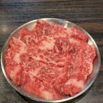 Kalbi, which normally costs over 1000 yen, is only 638 yen (tax included)