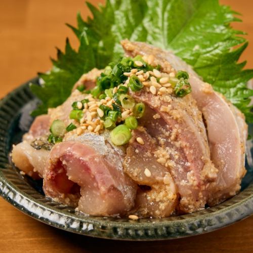 Horse mackerel with sesame seeds