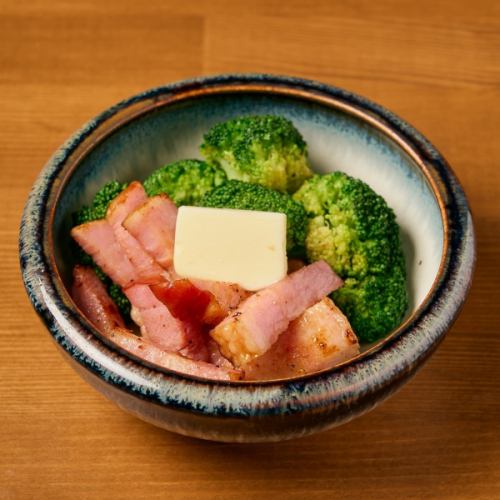 Broccoli and bacon fried in butter