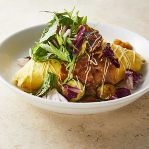 [Japanese-style pilaf] Pork and zucchini omelet rice with sweet and spicy mayonnaise