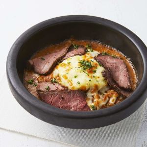 [Pilaf] Roast beef and creamy truffle, mashed potato and brown sauce doria