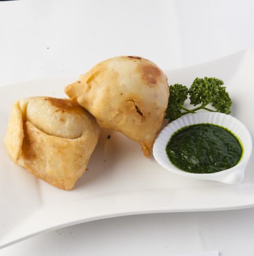 Chicken samosa (1P)