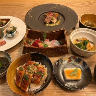 【土日祝日ランチ限定昼会席コース】1ドリンク付きプラン！季節食材をつかった贅沢コース全8皿♪