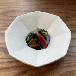 蝦夷アワビの柔らか煮 青海苔酢和え